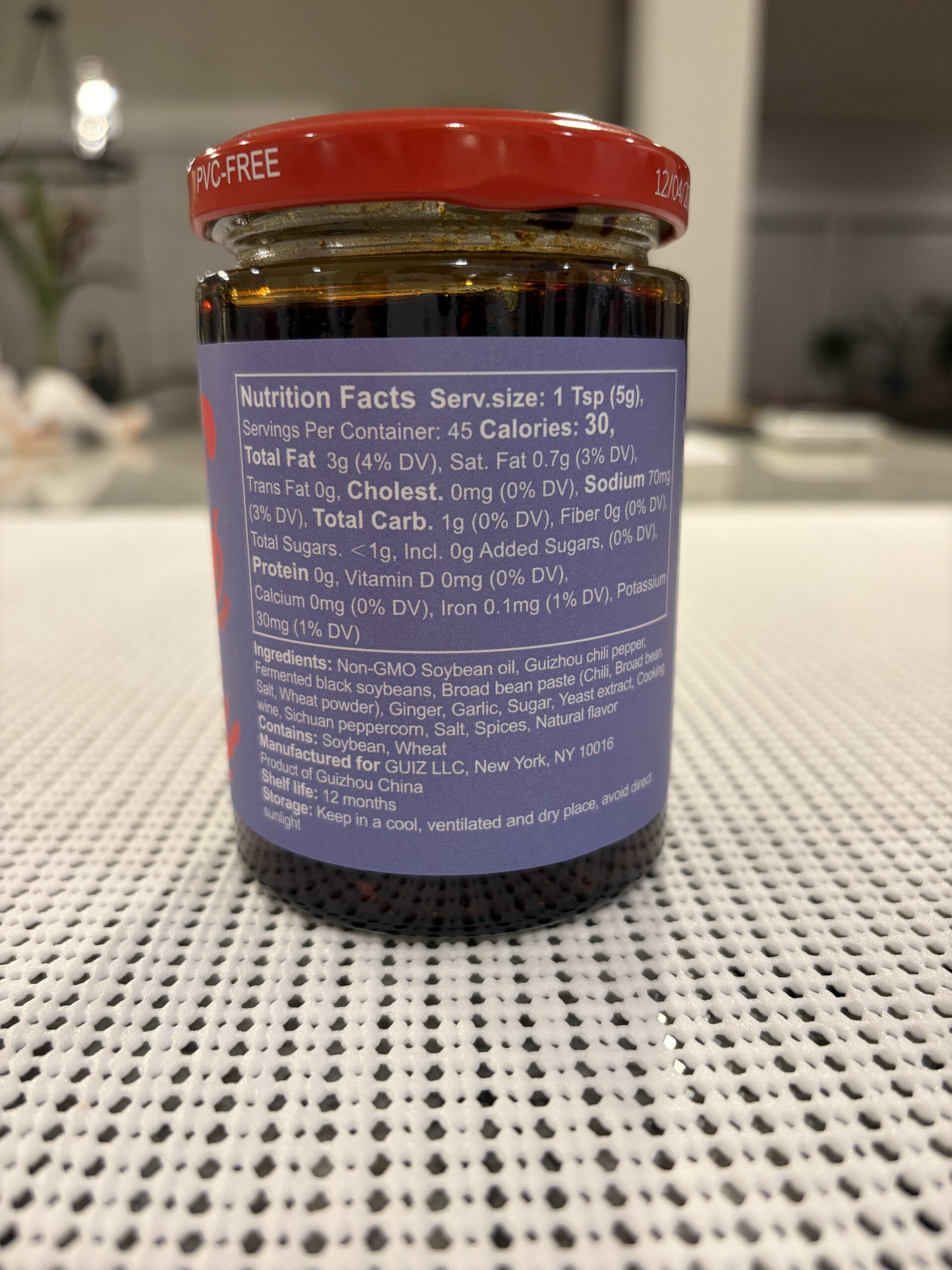 GUIZ black bean chili crisp nutrition facts panel — Flavor Index Lab